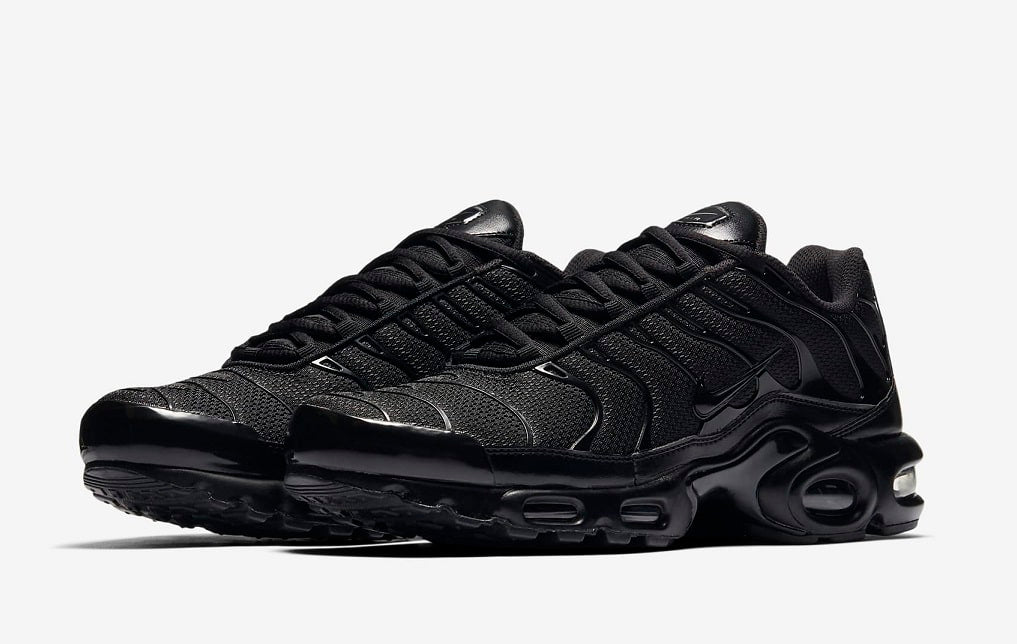 Nike Air Max Plus Triple Black