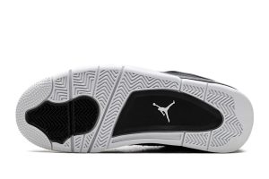 Nike Air Jordan 4 Retro Fear
